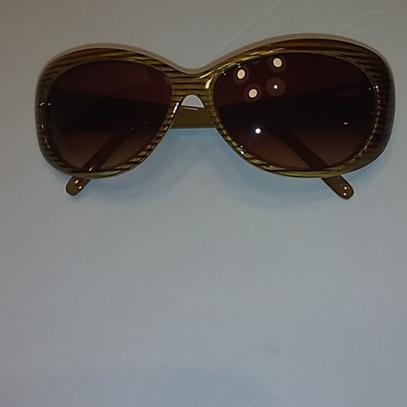 Nine West Accessories - Nine West sunglasses.